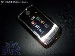 不锈钢双屏翻盖 摩托罗拉RAZR3真机再现