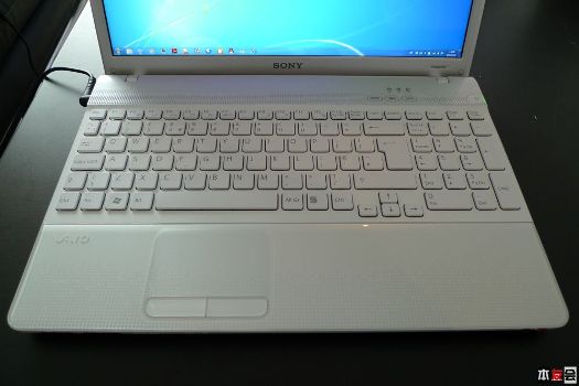 与苹果大pk 索尼vaio e细节图片赏析!