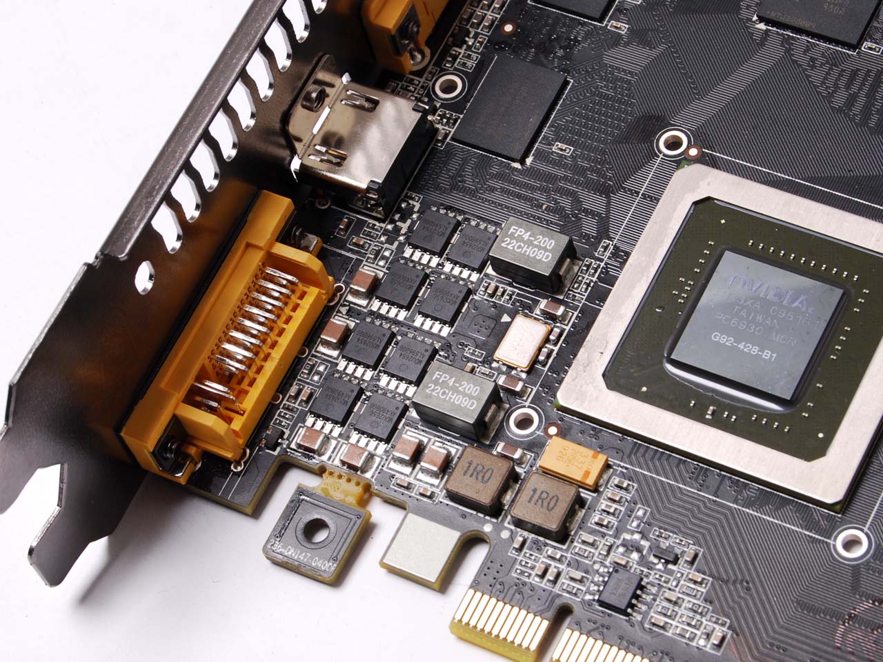 为fermi开路!索泰双核gts250实物曝光