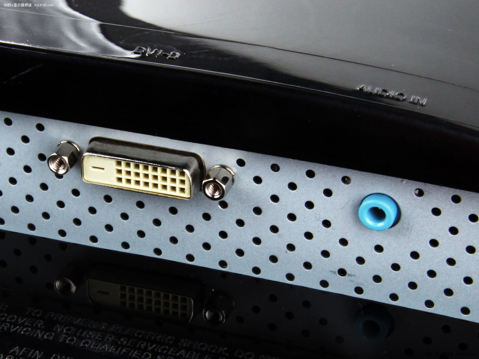 lg w2363d dvi接口和音频输入口